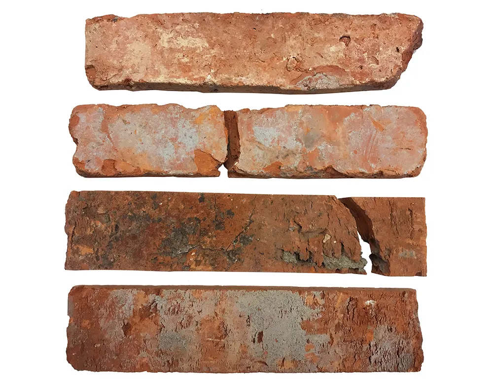 Briquette-Old-Bank_L289-3-11