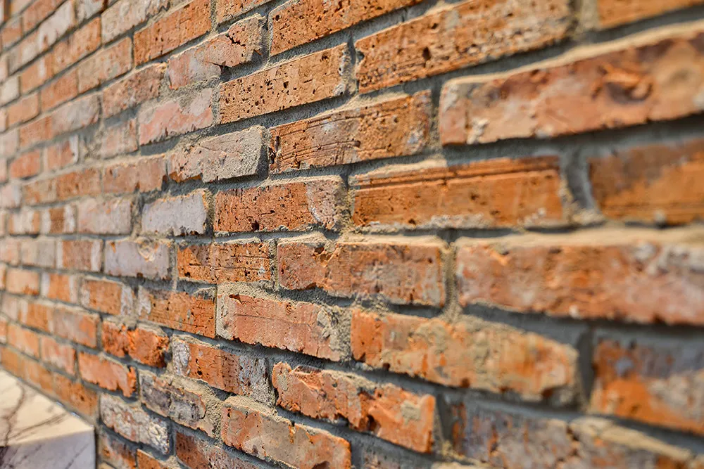 Briquette-Old-Bank_L289-3-15