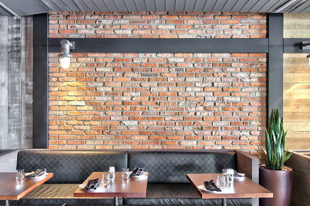 Briquette-Old-Bank_L289-3-3