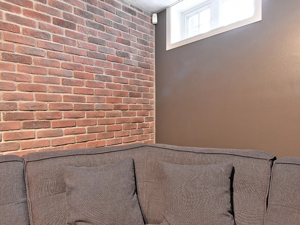 Briquette-Vieux-Montreal_L4014-8