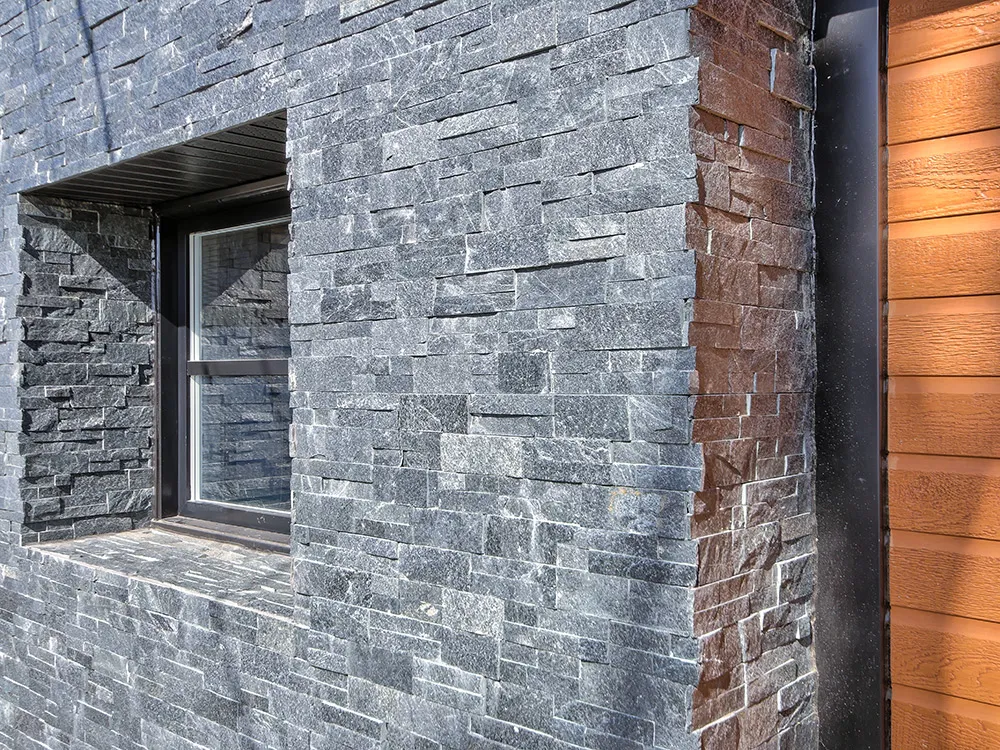 Quartzite-noire-pierre-naturelle_LCS-154-7-10
